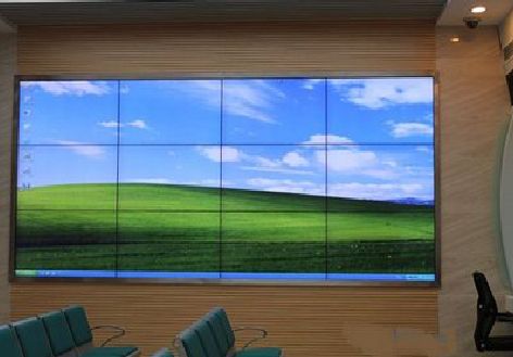 开封液晶拼接屏的另类用法。